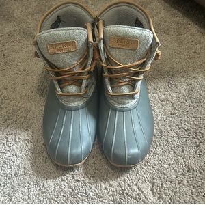 Sperry woman’s thinsulate rain duck boots